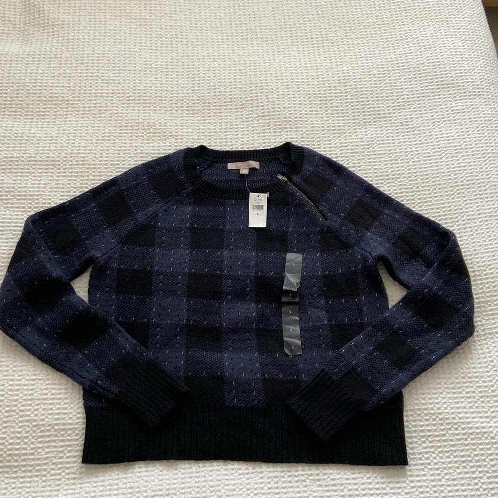 Women’s Banana Republic Sweater with Zipper size S